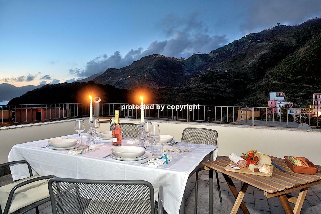 Вилла Luxury Penthouse Sea View Корнилья Экстерьер фото